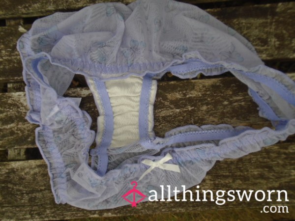 🌀 Cute, Frilly, Slightly See Through Panties😏