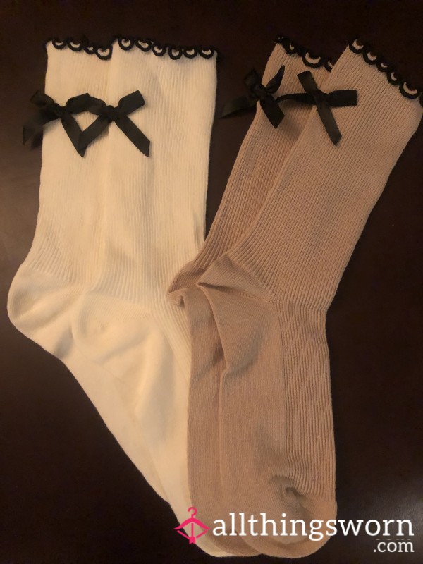 Cute Frilly Socks With Bow Detail ||