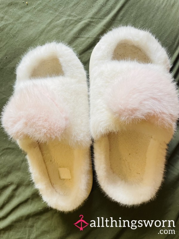 Cute Fuzzy Heart Slippers