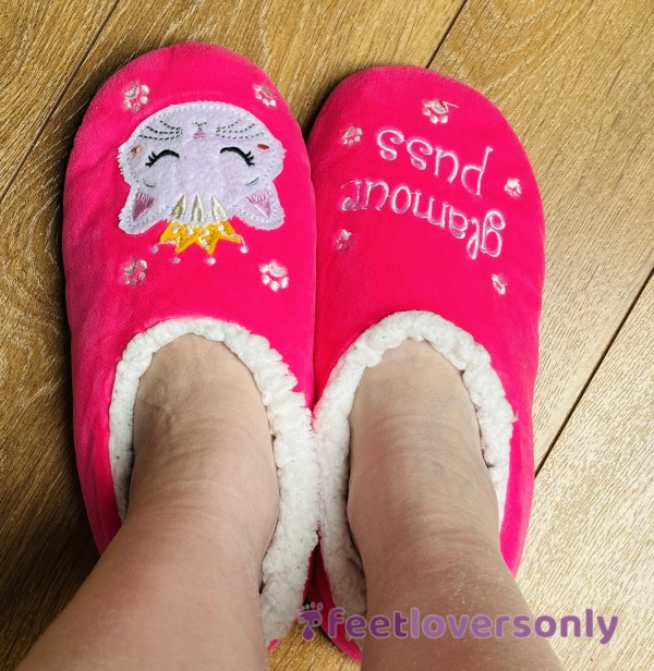 Cute Glamour Puss Slippers