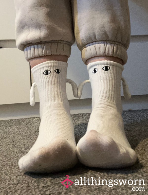 Cute Hand Holding Crew Socks 🥹🥹