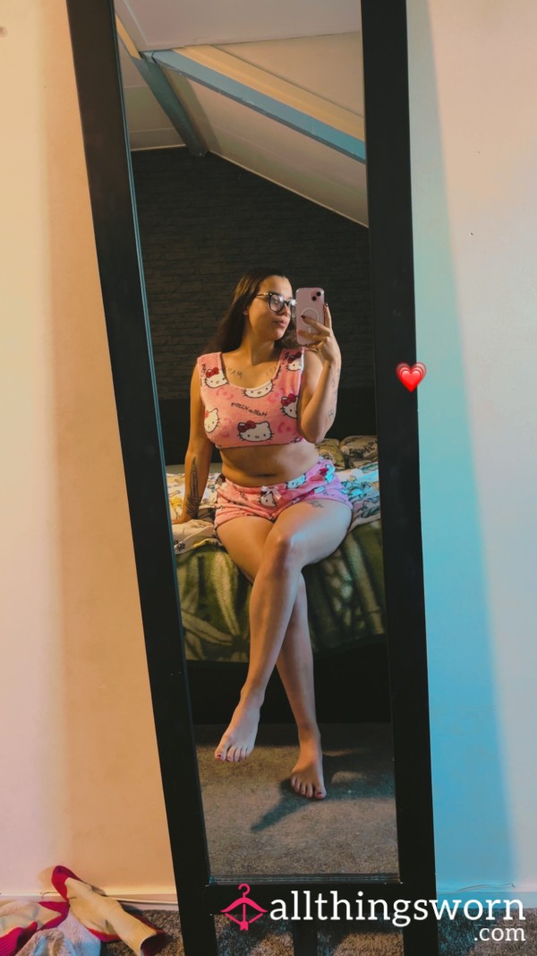Cute Hello Kitty Pyjama