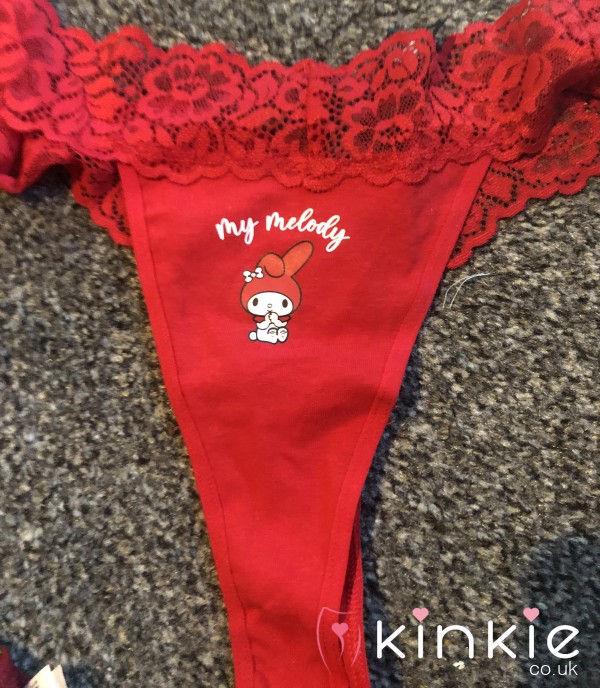 🌸Cute Hello Kitty Thongs🌸