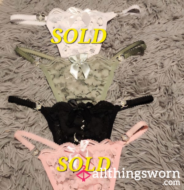 Cute Flor*l Lace Thongs