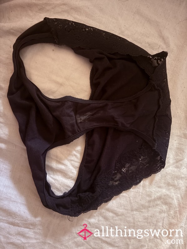 Cute Lacy B*m Hugging Panties