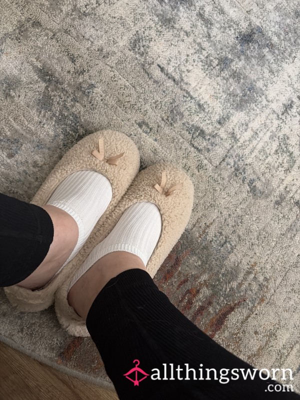 Cute Little Bow Slippers 💋