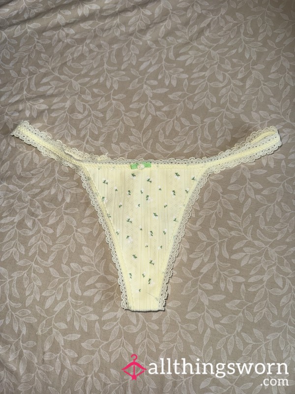 Cute Little Panties From My Pu**y To You😘