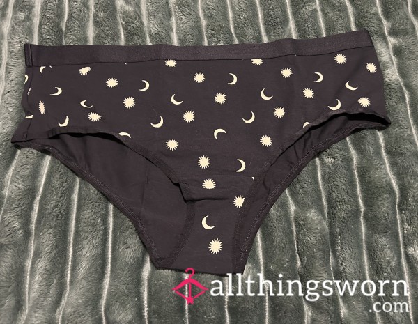 ~CUTE MOON & SUN BLACK COTTON CHEEKY PANTIES~