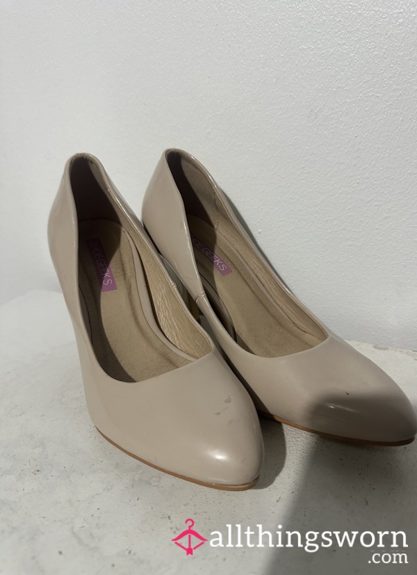 CUTE OFFICE HEELS