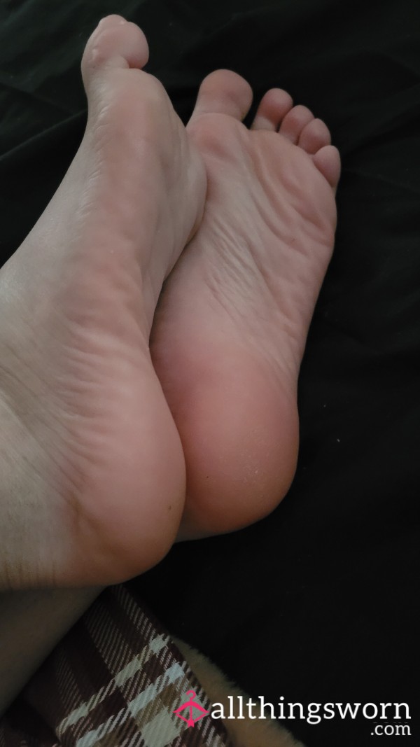 Cute Petite Narrow High Arches