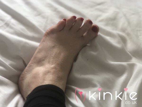 Cute, Petite, Size 4 Feet
