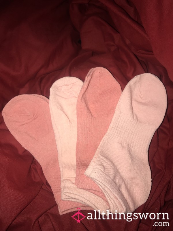 Cute Pink Lady Socks 🌸🧦