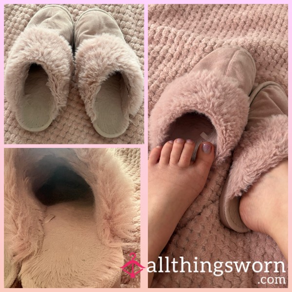 Cute Pink Slippers (Very Stinky!) 💕🤭