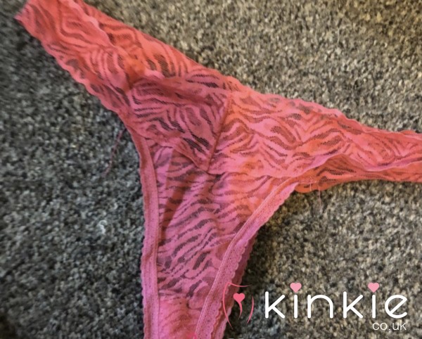 🥵Cute Pink Thong🥵