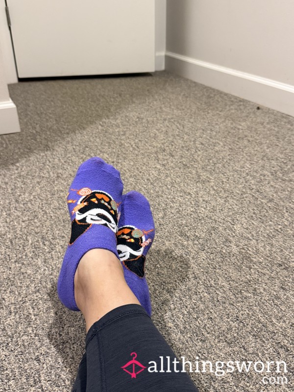Cute Purple Halloween Socks 👻🧦 Well Worn & Cozy