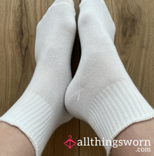 Cute Ruffle Socks, Ready To Be Worn For You!