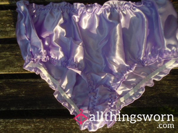 🌀🩷Cute, Silky Look Panties😏