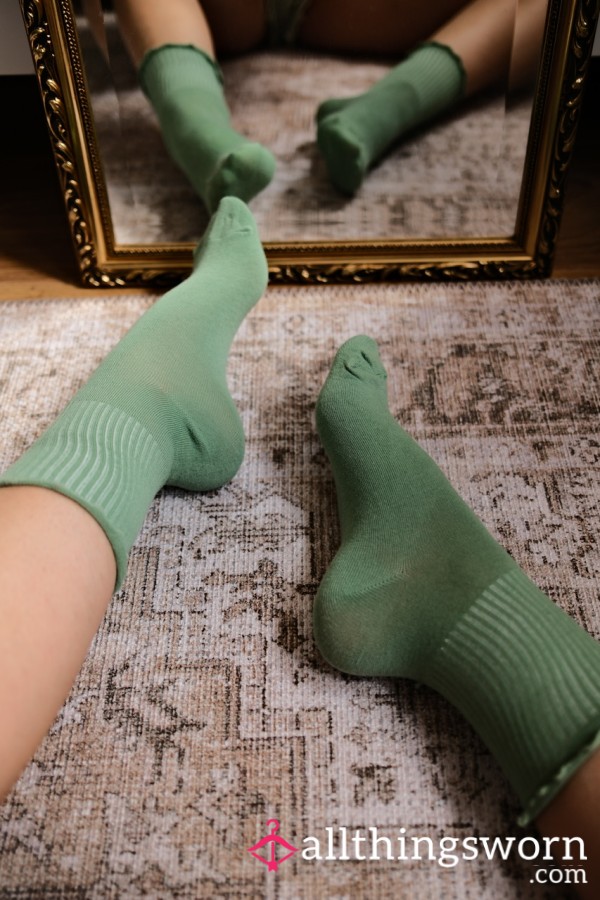 Cute Smelly Frilly Socks, 48hr Wear 💚