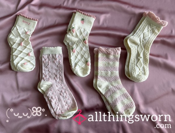 (´͈  ᵕ `͈ ） Cute Socks • Full Day Wear Or Training ♡