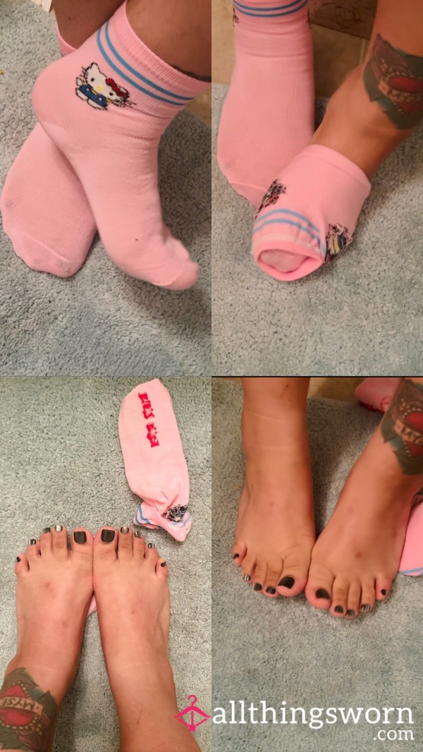 Cute, Stinky Lil Hello Kitty Socks