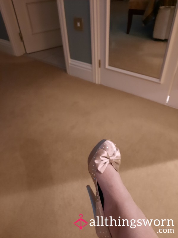Cute Tanned Feet