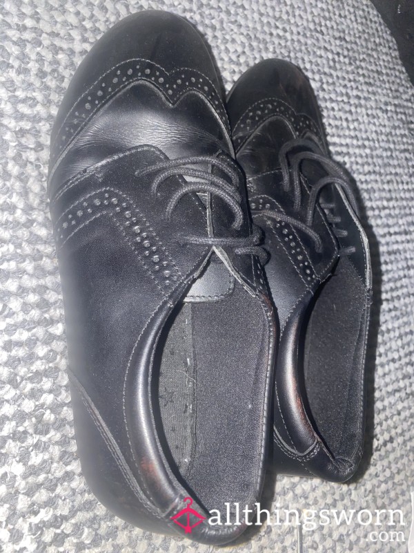 Cute Uniform Shoes Size 4
