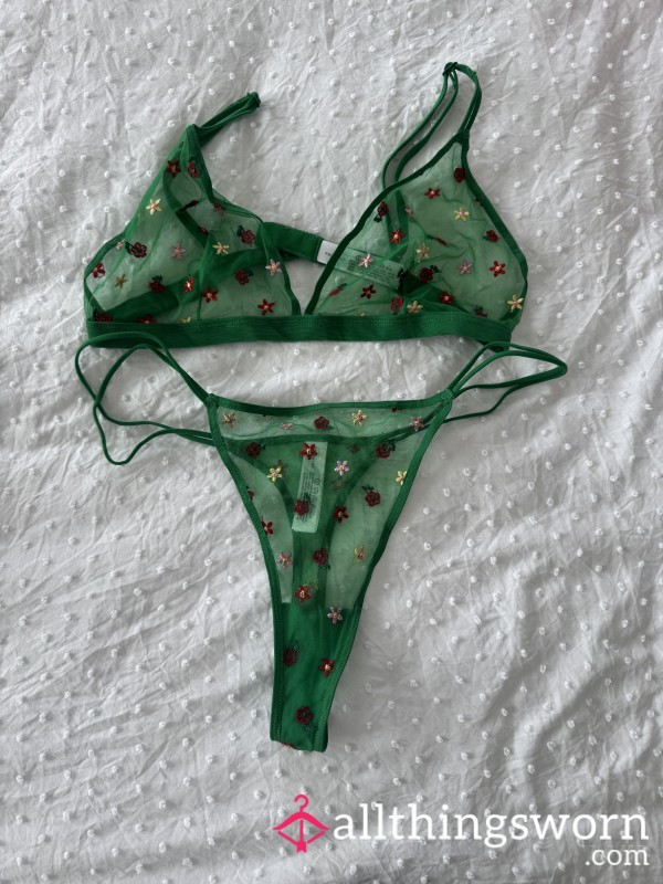 Cute, Used & Dirty 👙 My First Sale 💦