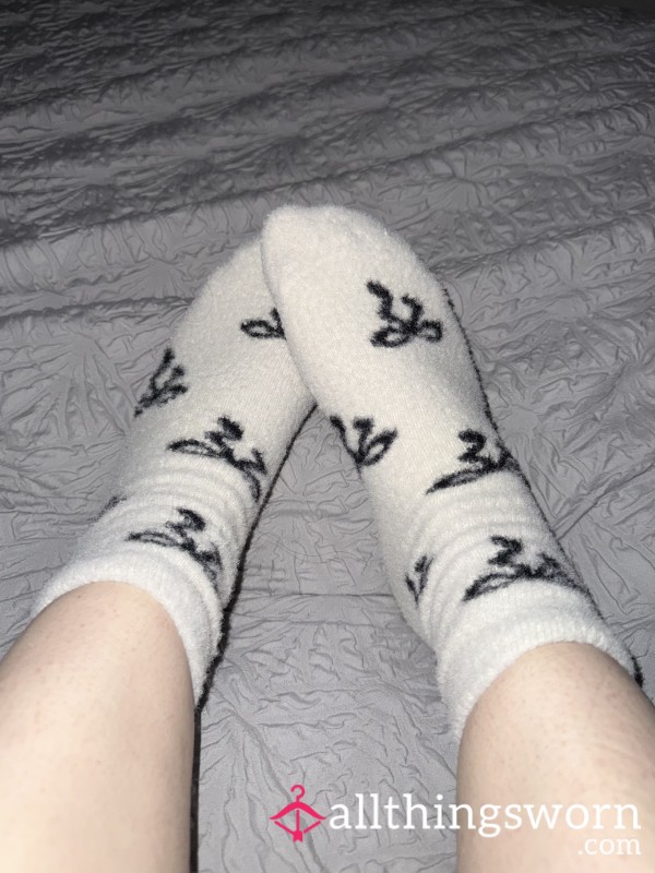 Cute White Bow Socks… Worn Just For You 🎀