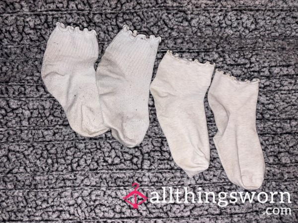 Cute White Crew Socks With Frill Detail