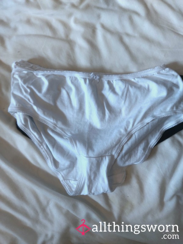 Cute White Panties With Bow