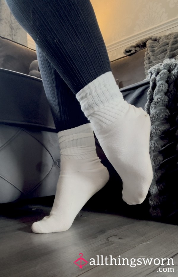 🤍 Cute, White Slouchy Crew Socks 🤍
