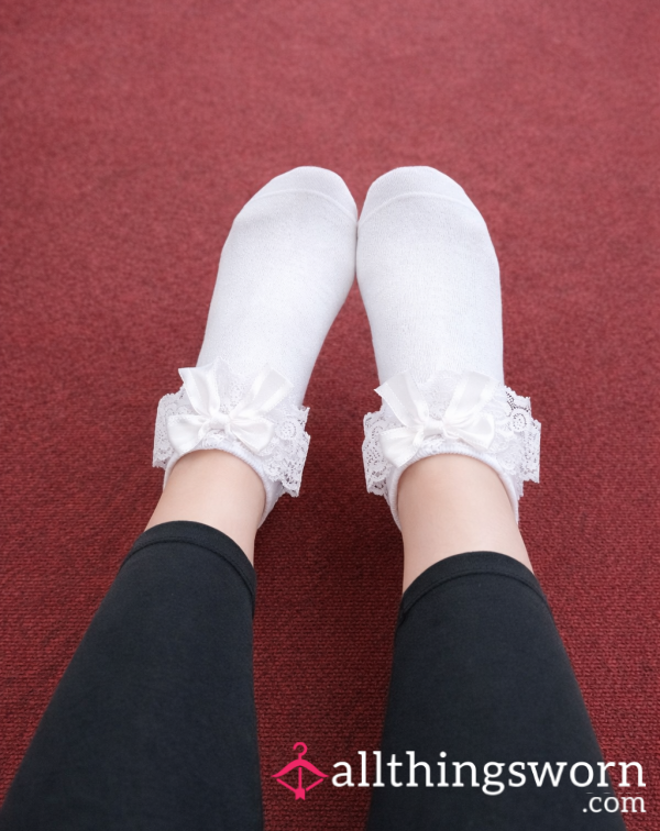 Cute White Socks… Worn All Day 🤍
