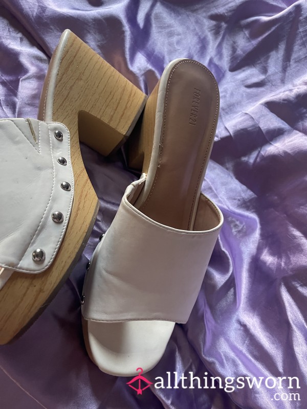 Cute Wood Heels💜💞sold