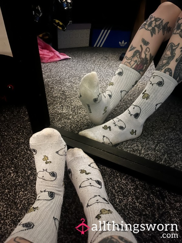 Cute Worn Snoopy Socks❣️