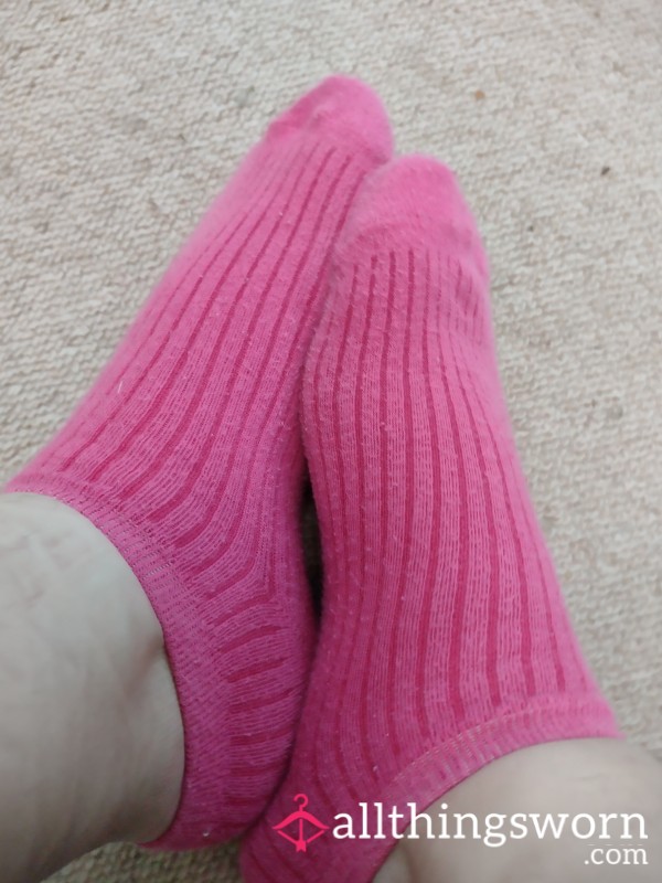 Cutesie Pink Ankle Socks