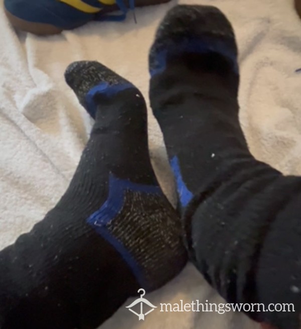 Daddy's Dirty SOCKS Off And Foot Play