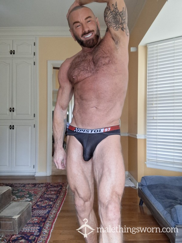 Daddys Gym Jock, I Leaked Some Prec*m In It While Working Out , Hot Boy Was Doing Squats In Front Of Me .