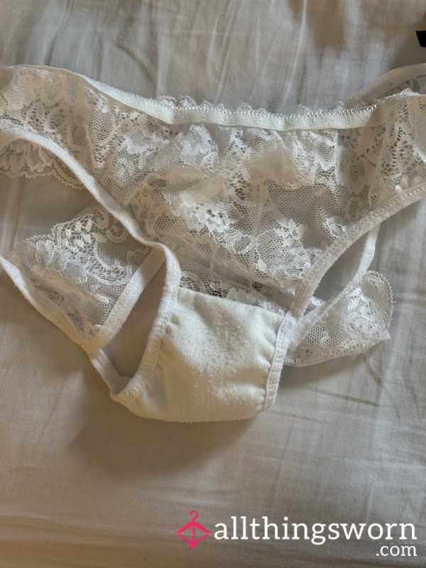 Daily Lingerie Worn By College Girl On Campus