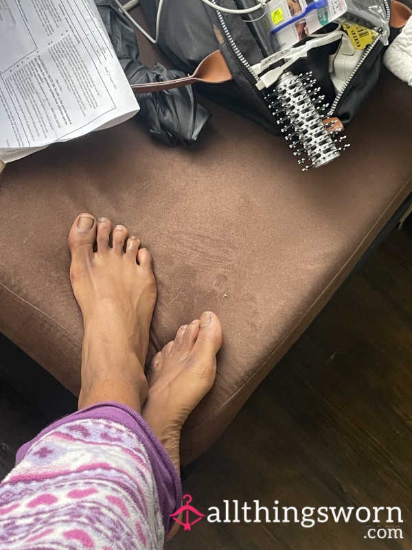Dainty Feet