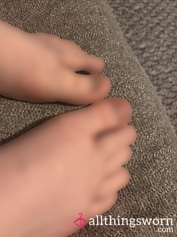 Dainty Feet