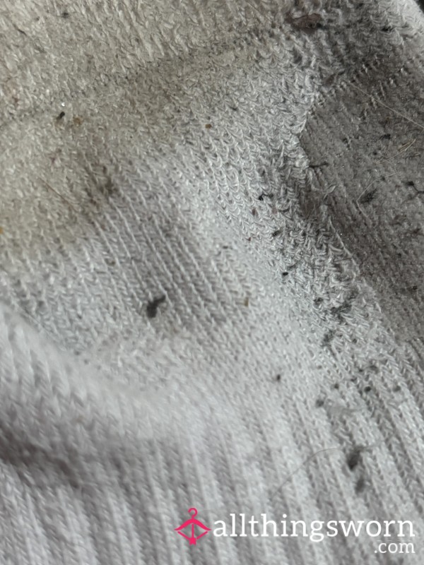 Damp Socks