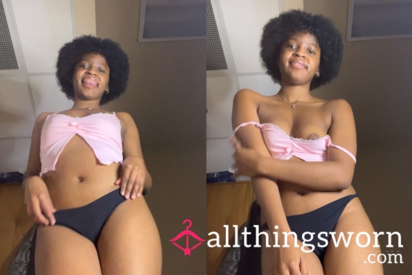 Dancing And Striping To Tease You 😉🎀