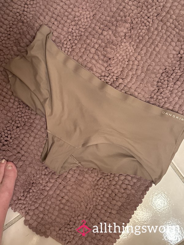 Danskin Busted Elastic Skin Shorts
