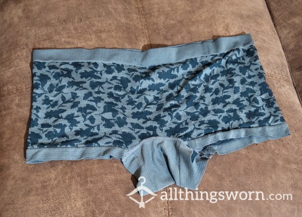 Green Leaf Pattern Boy Shorts