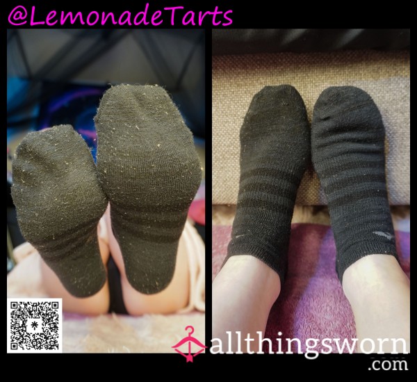 DARK GREY ADIDAS (SOCKS LISTING #16)