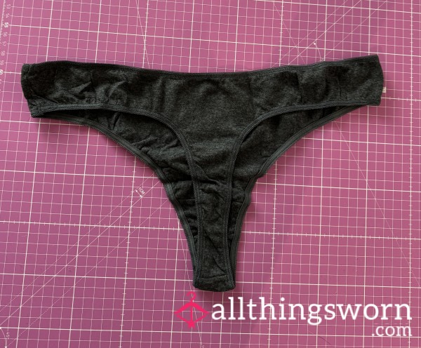 🌫️ Worn-to-Order Dark Grey Thong – Cla**ic & Discreet 🌫️