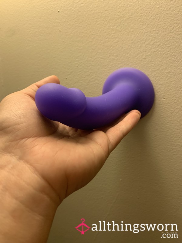 Dark Purple Curved Toy Used