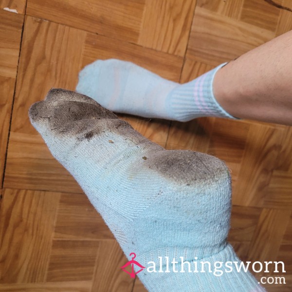 Day 4 Cleaning Socks