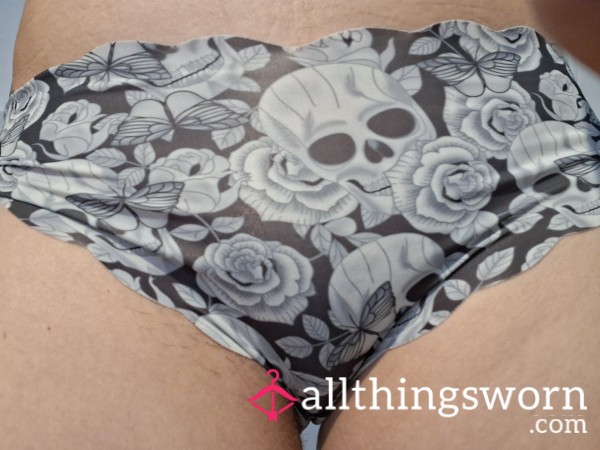 Day Works Skulls & Rose's 🌹 Panties