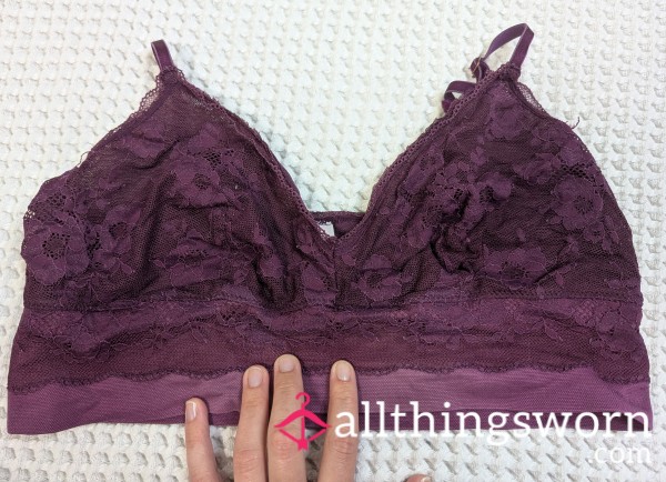 👙 Decade-Old Victoria's Secret Lace Bralette 👙